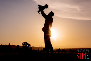 father and baby silhouette pose, sunset, pose, san jose family photographer, lifestyle,