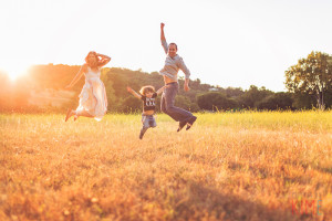 photos by kim e - san jose photographer - family session at rancho san antonio - sunset - rustic - family session - golden hour