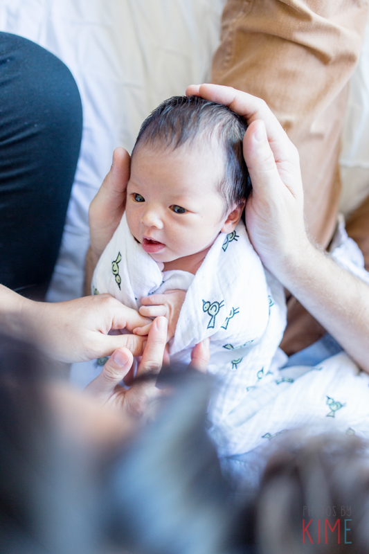 san francisco newborn lifestyle - san jose photographer - newborn session - lifestyle newborn - newborn posing - family - photos by kim e 