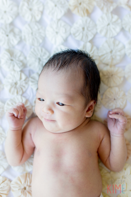 san francisco newborn lifestyle - san jose photographer - newborn session - lifestyle newborn - newborn posing - family - photos by kim e 