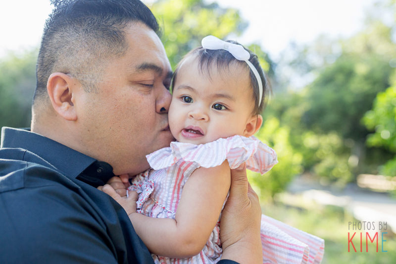 one year birthday - family - lifestyle - san jose - bay area - fun - kisses - daughter - father 