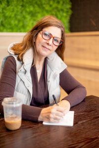 female headshot photo of a therapist